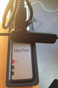 Anschluss an HooToo USB-Hub  zum Aufladen des Kopfhörers 